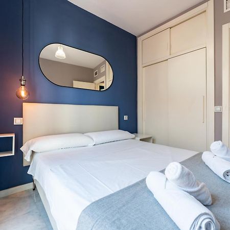 Unique Charming Apartment In The Heart Of Малага Экстерьер фото